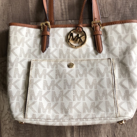 Michael Michael Kors Logo Print Shoulder Bag Creme and Brown - Picture 3 of 13